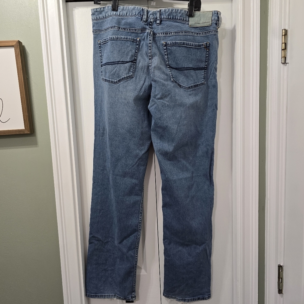 Tommy Bahama Authentic Straight Leg Blue Jeans Size 36x32 Classic Denim - Picture 3 of 4